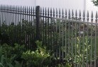 Quinalowgates-fencing-and-screens-7.jpg; ?>